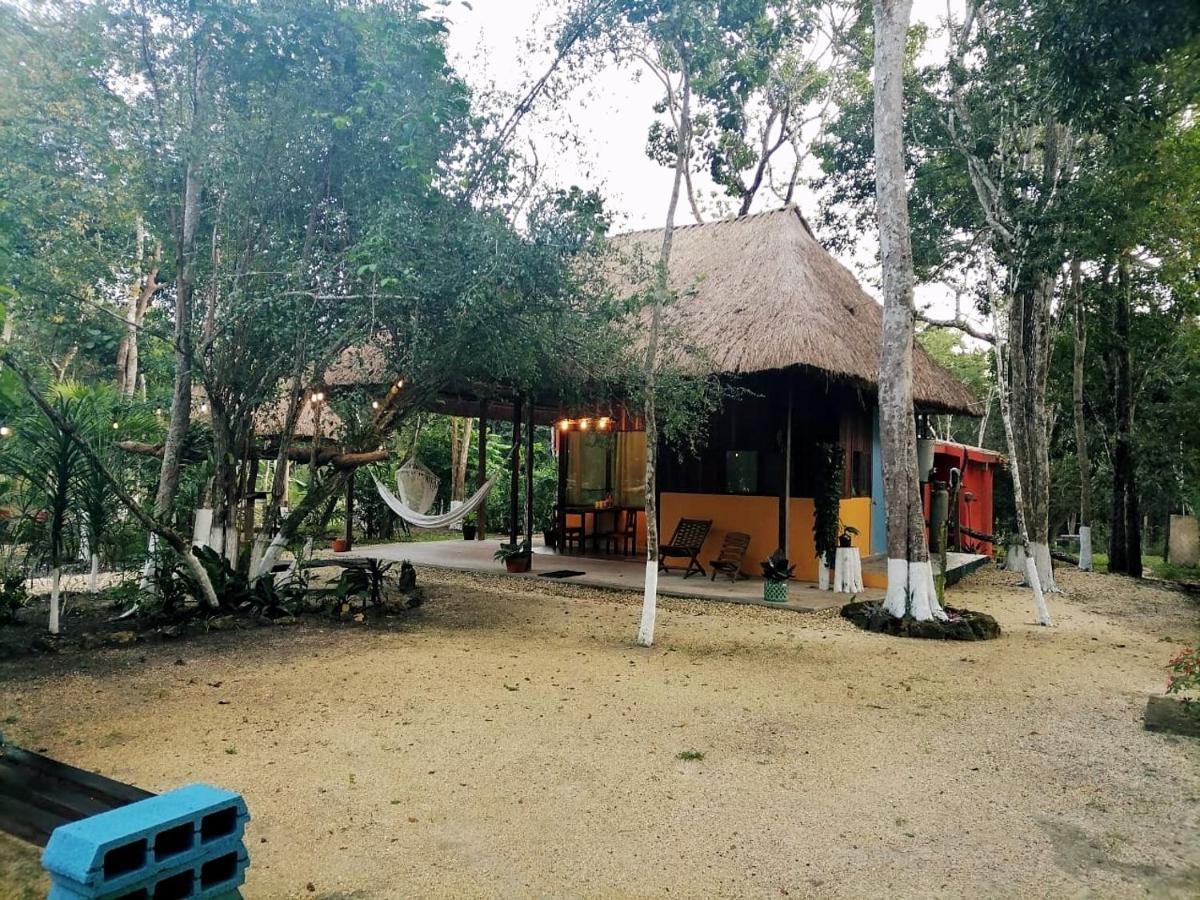 Hotel "Casa Las Lolas" Xpujil Exterior photo